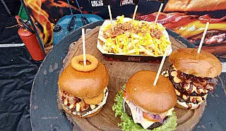 Santos recebe festival com morango, hambúrguer e chope