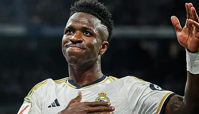 Vinicius Júnior vive pior início no Real Madrid, leva suspensão de quatro jogos e desfalca clássico com Barcelona